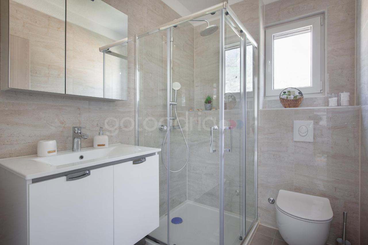 Luxury Apartment Sofia -Free Beach Parking Makarska Ngoại thất bức ảnh